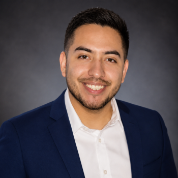 Oscar Hernandez portrait, Vice President of Restaurant Buying Group